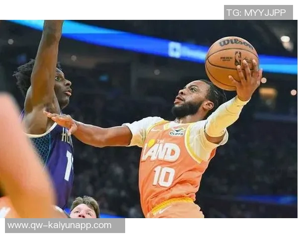 克尼佩尔生涯前十战创纪录成就150分30三分NBA历史首位球员